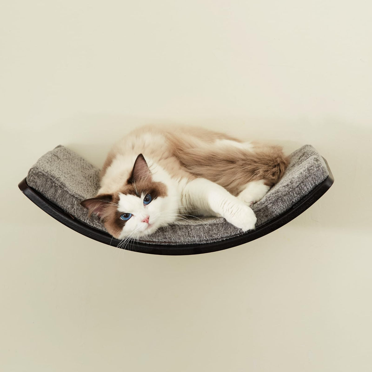 LIORCE Large Curved Cat Shelf - Wall-Mounted Cat Beds